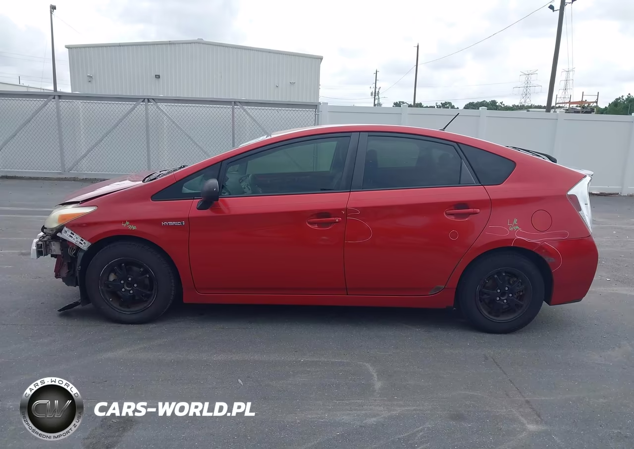 2015 Toyota Prius Two VIN:JTDKN3DU8F1995459 - 15