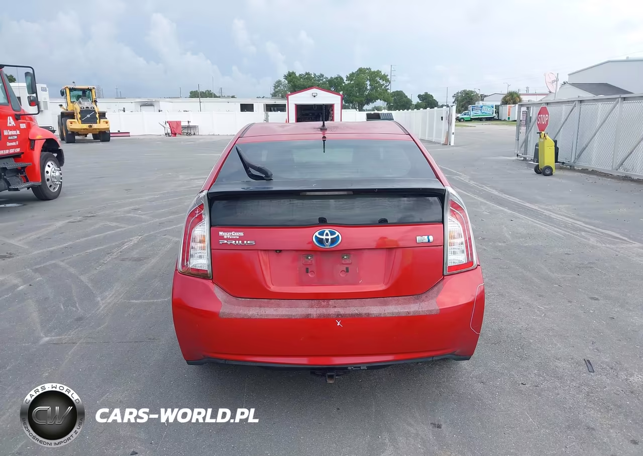 2015 Toyota Prius Two VIN:JTDKN3DU8F1995459 - 17
