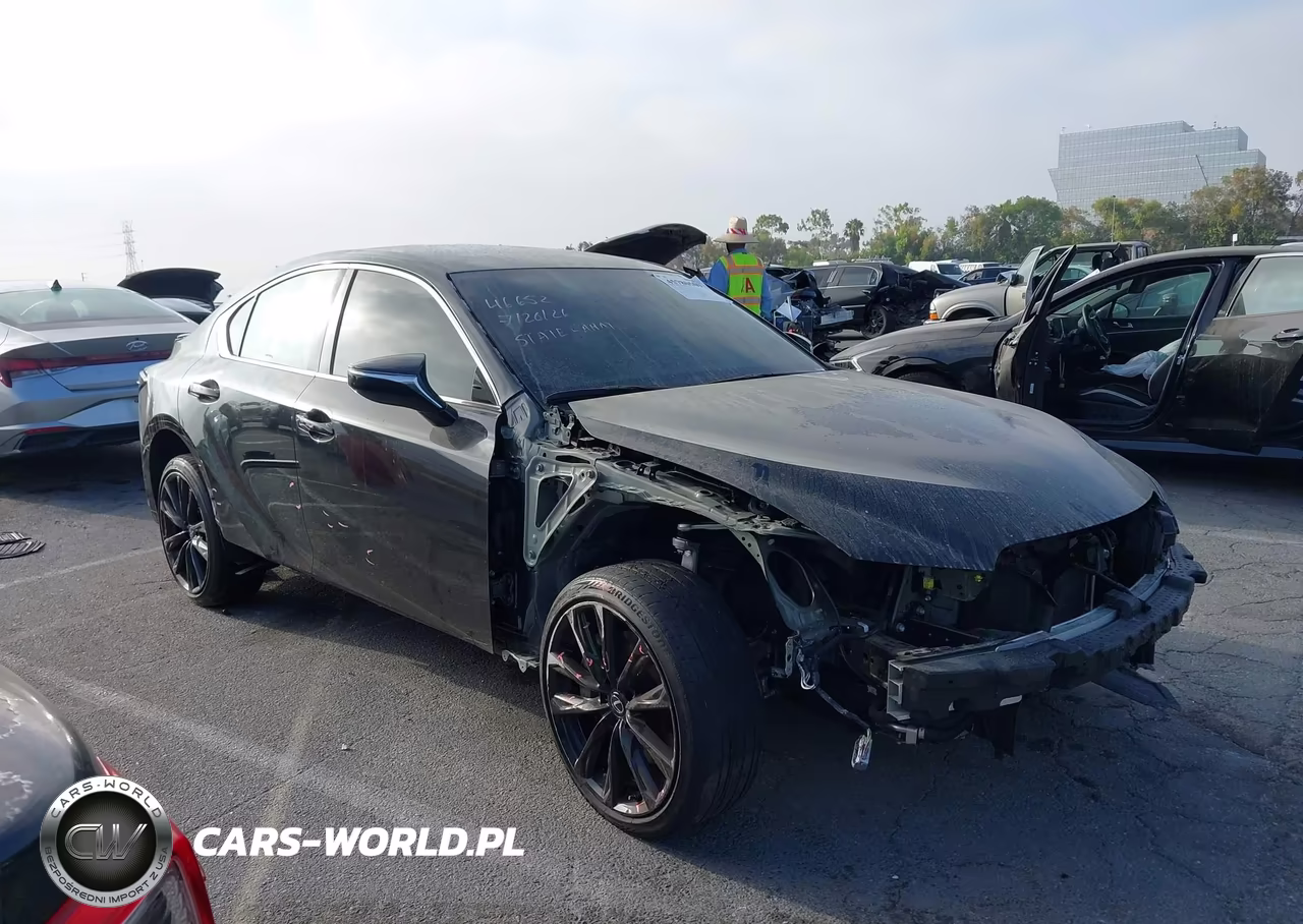 2024 Lexus Is 300 F Sport Design – zdjęcie 1 z 17
