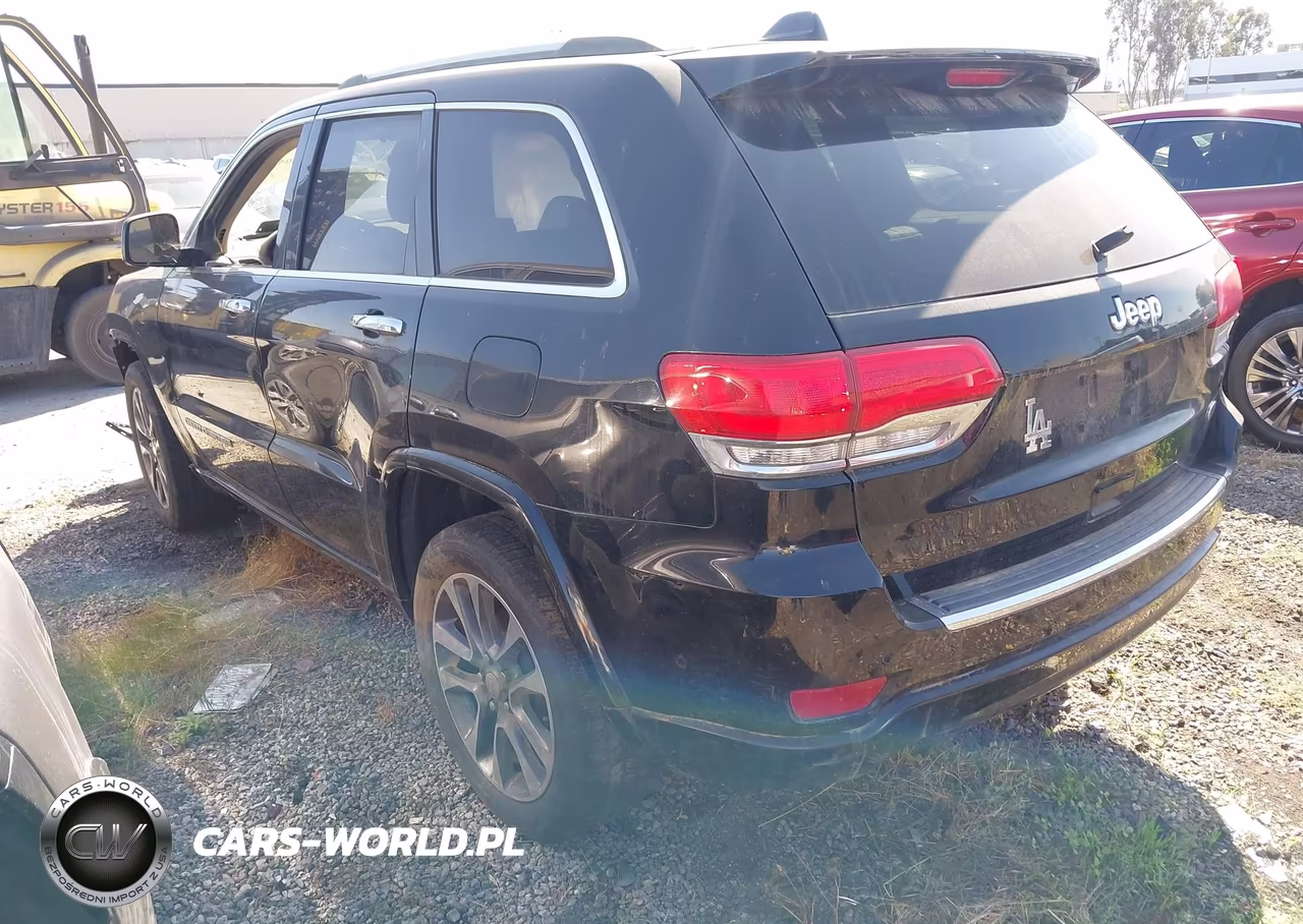 2018 Jeep Grand Cherokee Overland 4X2 VIN:1C4RJECG5JC322725 - 3