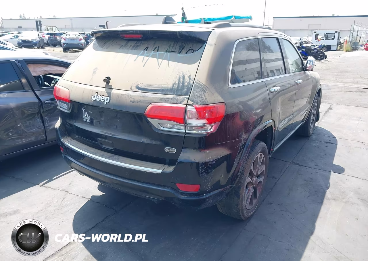 2018 Jeep Grand Cherokee Overland 4X2 VIN:1C4RJECG5JC322725 - 4