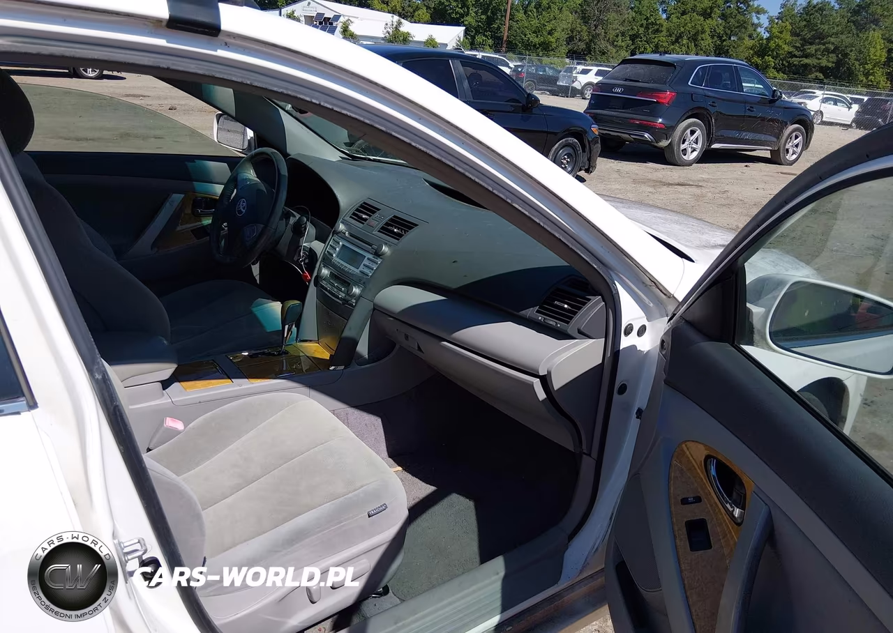 2007 Toyota Camry Xle VIN:JTNBE46KX73033800 - 5