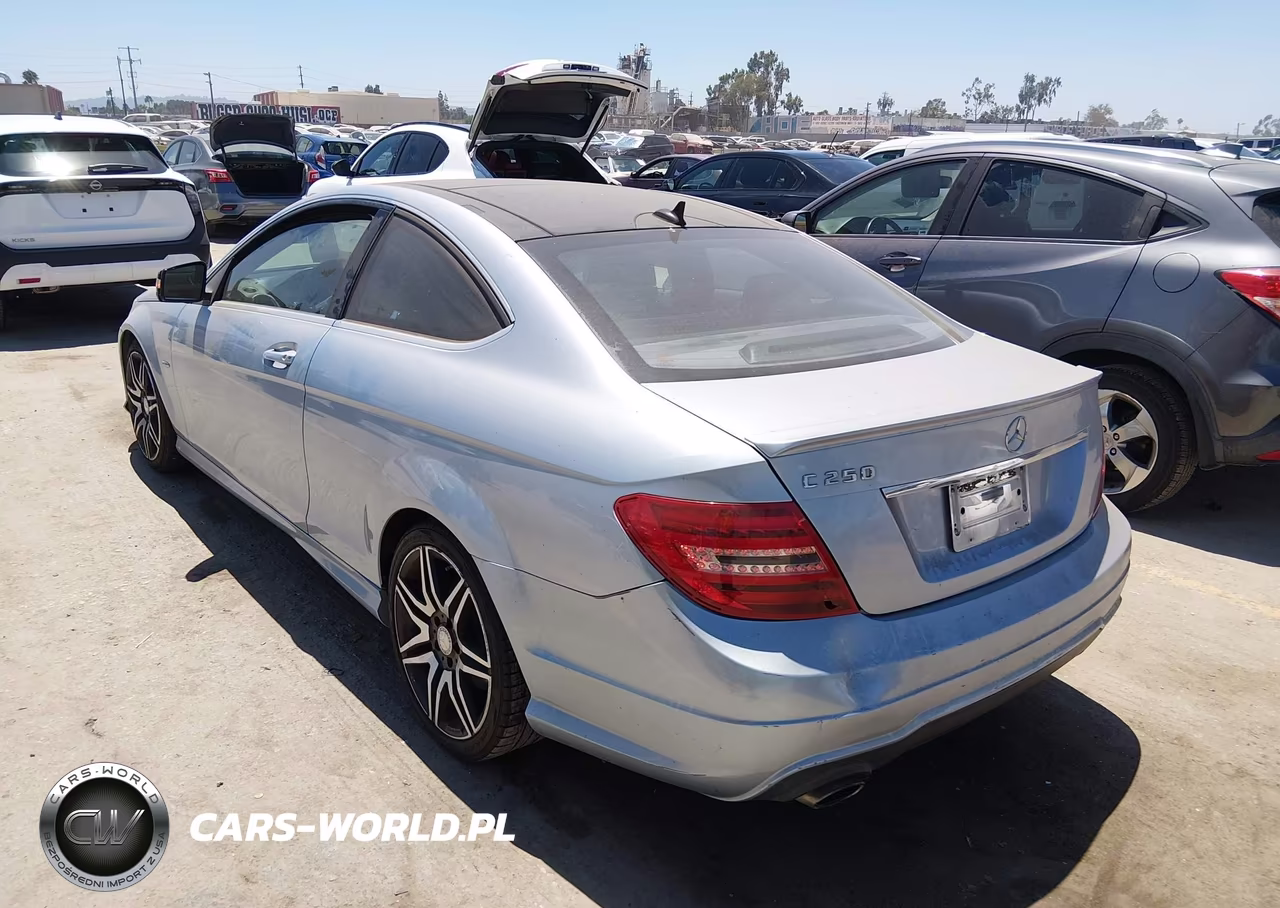 2013 Mercedes-Benz C 250 VIN:WDDGJ4HB8DG033968 - 3