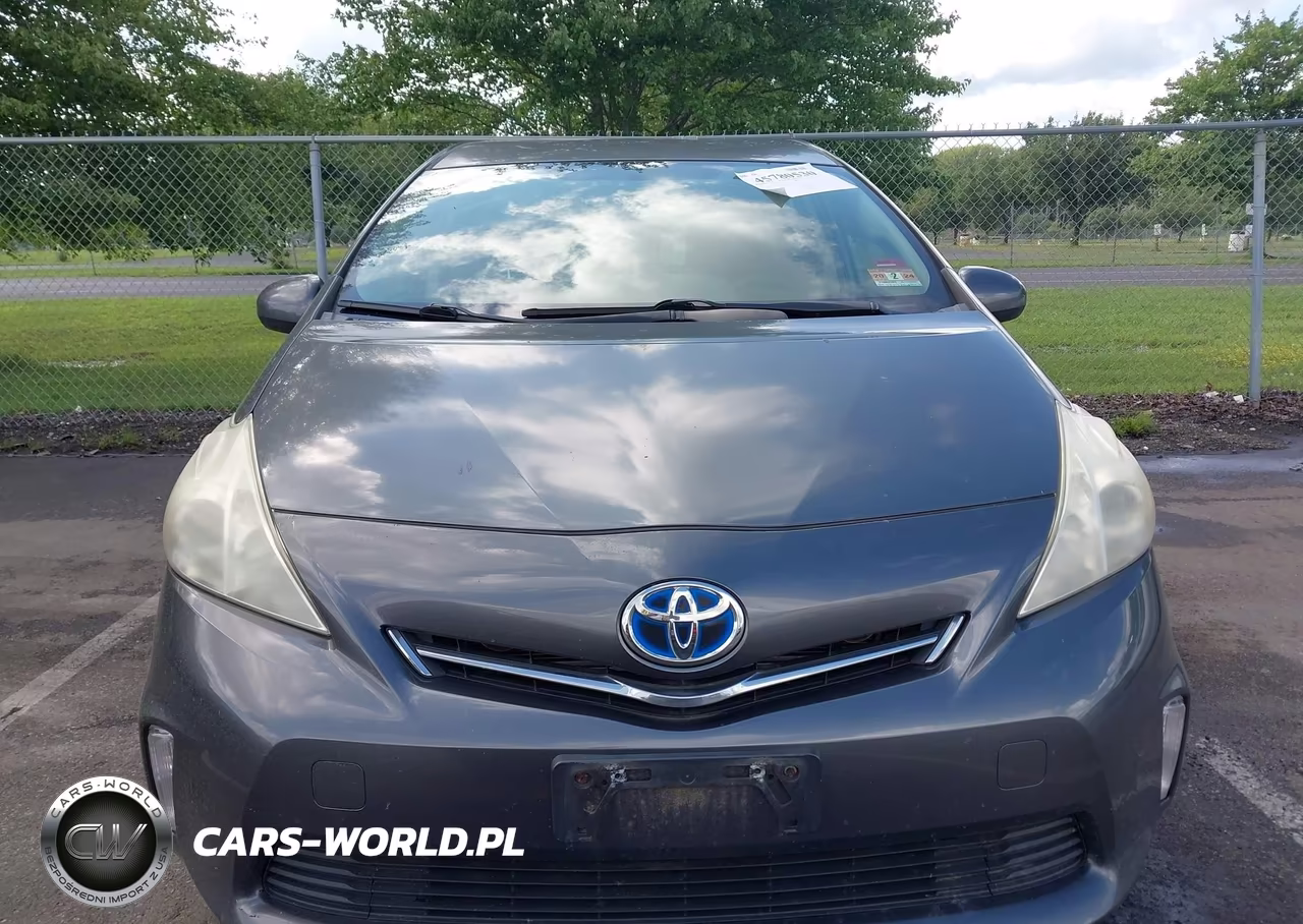 2013 Toyota Prius V Two VIN:JTDZN3EU7D3188879 - 12