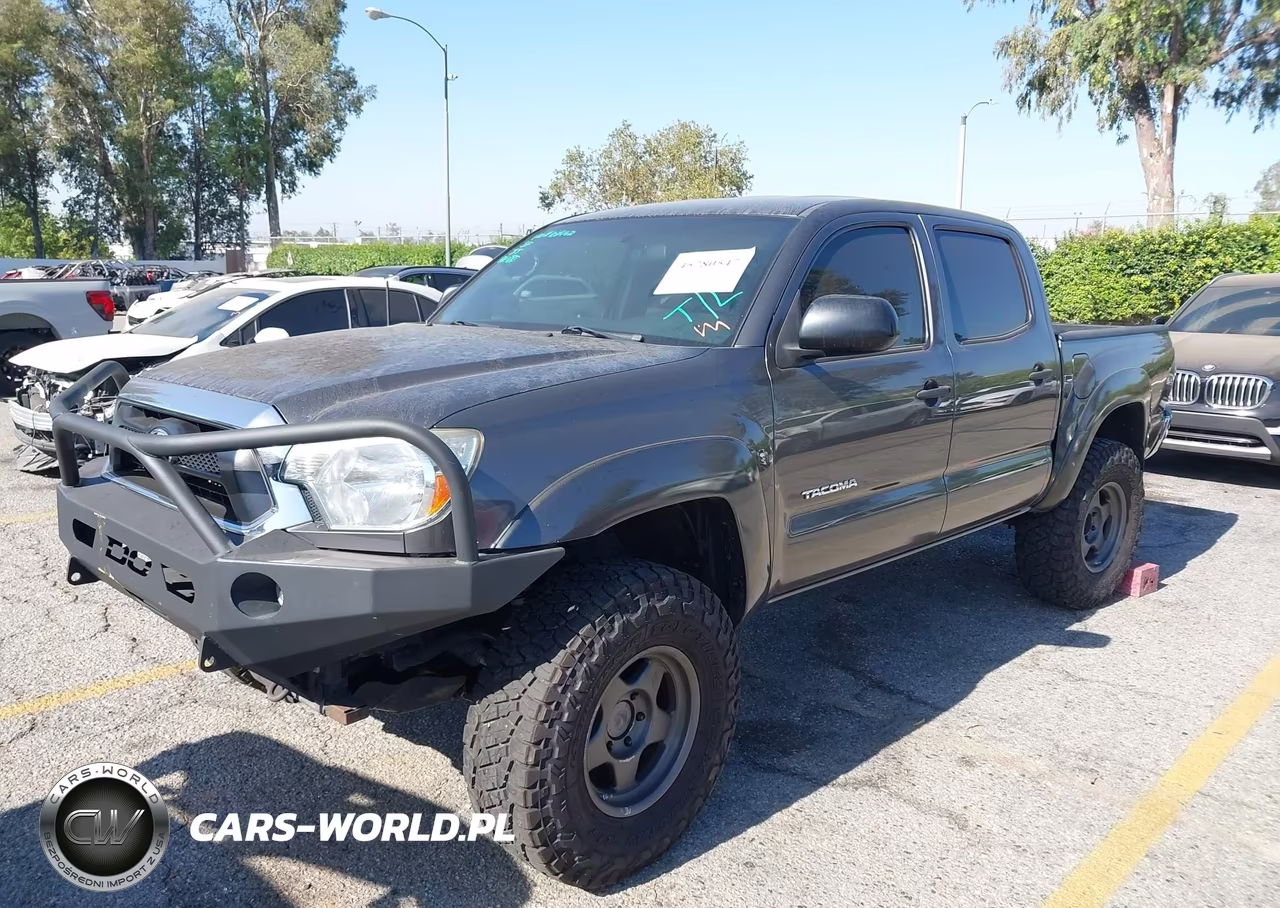 2015 Toyota Tacoma Base V6 VIN:5TFLU4ENXFX140425 - 2