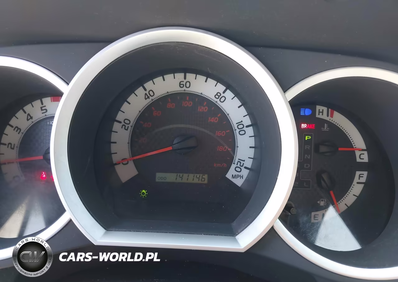 2015 Toyota Tacoma Base V6 VIN:5TFLU4ENXFX140425 - 7