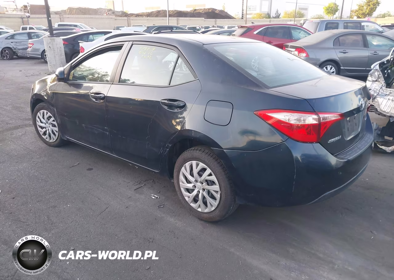 2017 Toyota Corolla Le VIN:5YFBURHE9HP713000 - 3