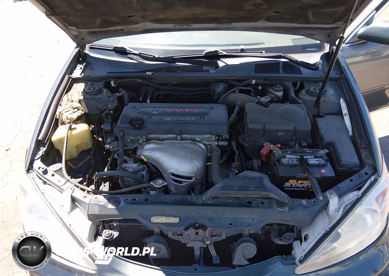 2002 Toyota Camry Le VIN:JTDBE32K820017285 - 10
