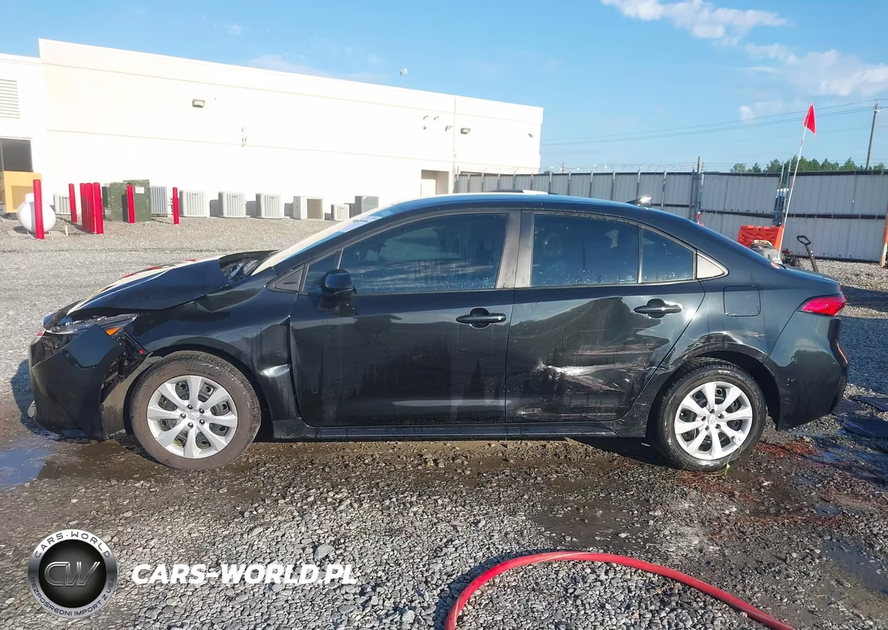 2022 Toyota Corolla Le VIN:5YFEPMAEXNP366709 - 14
