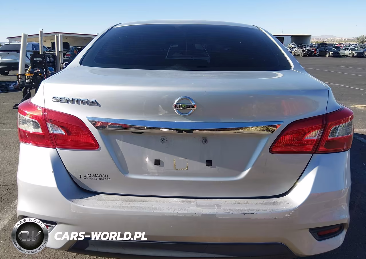 2018 Nissan Sentra S VIN:3N1AB7AP7JY305640 - 17