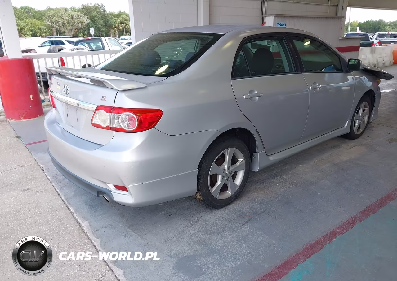 2012 Toyota Corolla S VIN:2T1BU4EE2CC863336 - 4