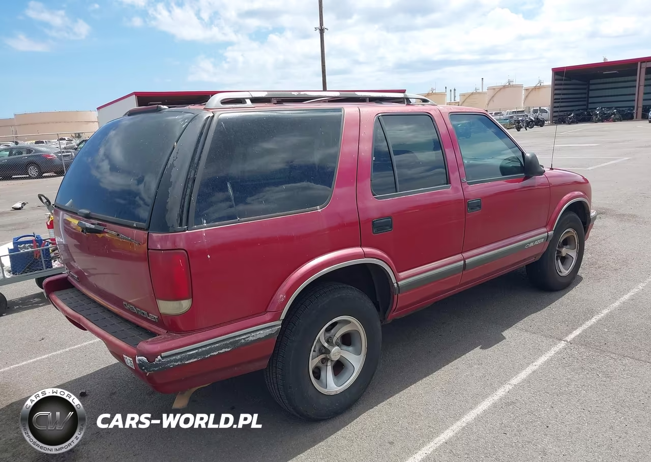 1996 Chevrolet Blazer VIN:1GNCS13W4T2292328 - 4