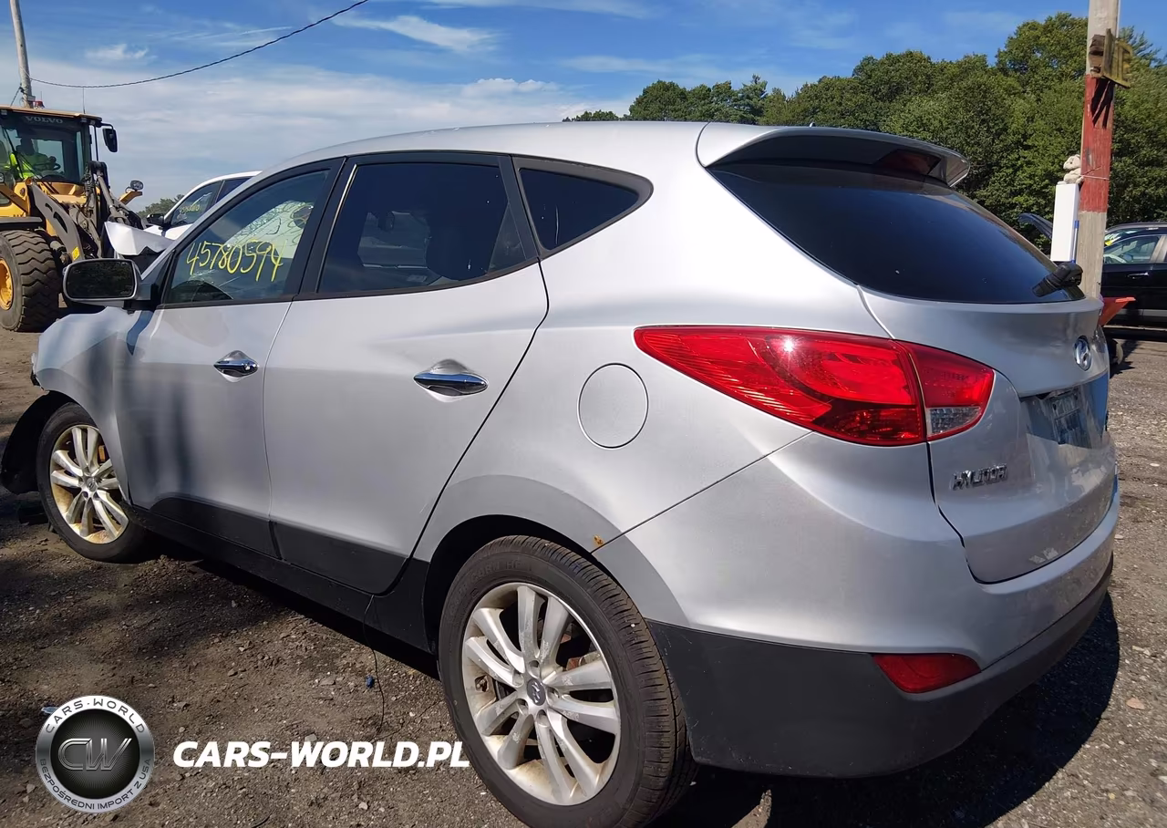 2012 Hyundai Tucson Limited VIN:KM8JUCAC0CU372935 - 3