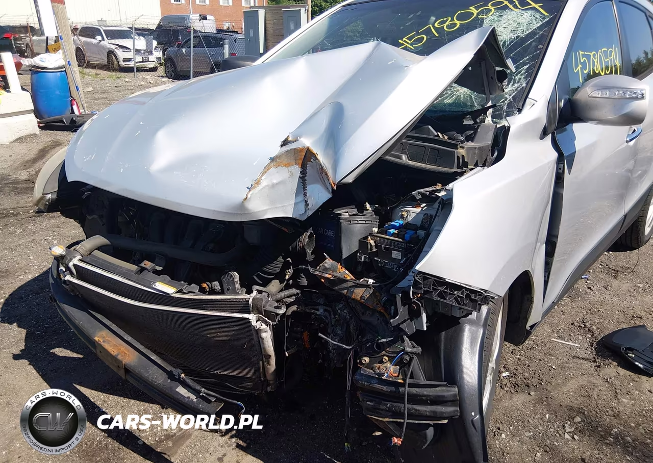 2012 Hyundai Tucson Limited VIN:KM8JUCAC0CU372935 - 6