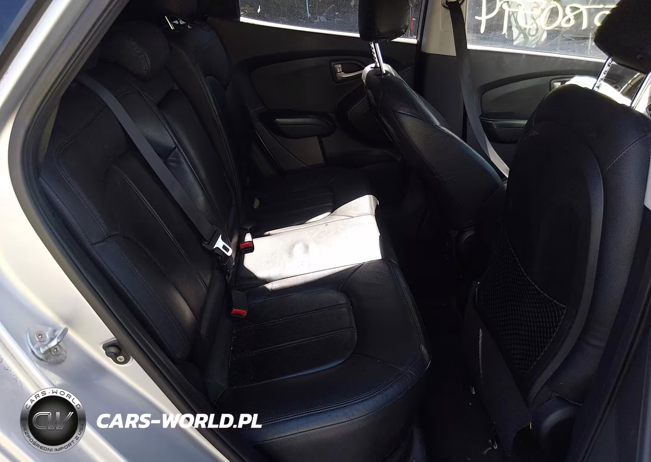 2012 Hyundai Tucson Limited VIN:KM8JUCAC0CU372935 - 8