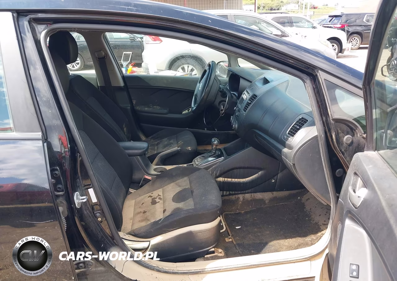 2017 Kia Forte Lx VIN:3KPFK4A72HE098880 - 5