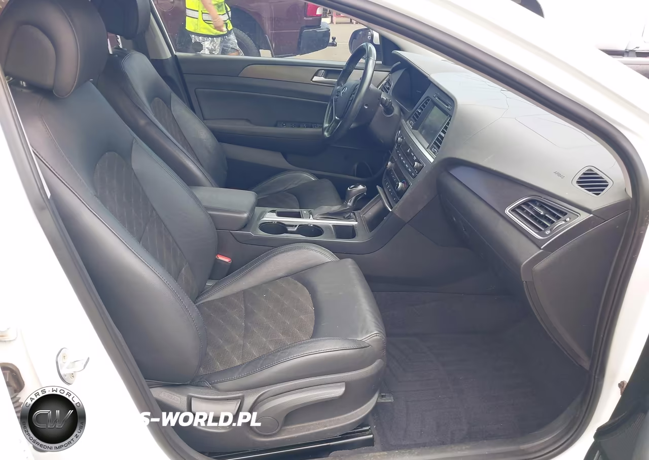 2017 Hyundai Sonata Sport VIN:5NPE34AF9HH481212 - 5