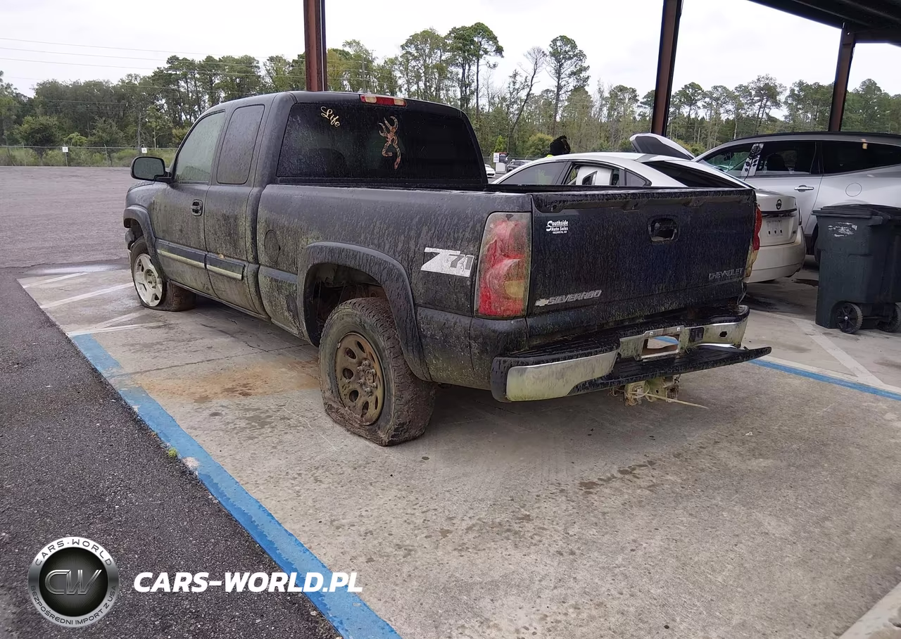 2005 Chevrolet Silverado 1500 Z71 VIN:1GCEK19B55E119411 - 3