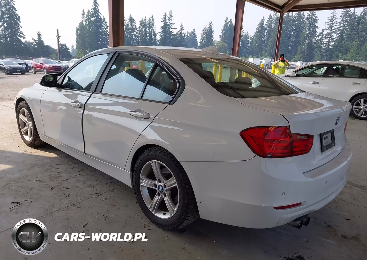 2013 BMW 328I xDrive VIN:WBA3B5C59DF593580 - 3
