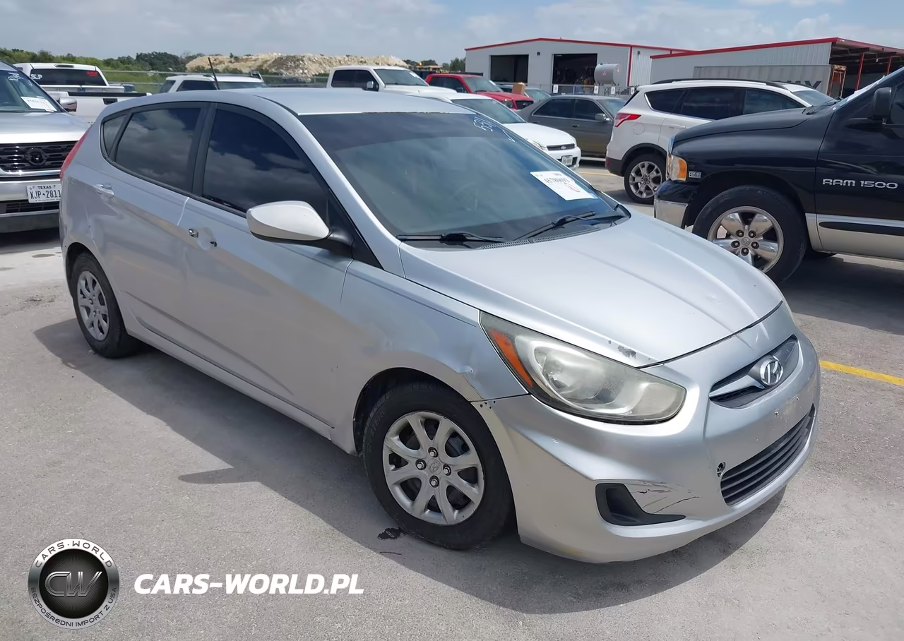 2013 Hyundai Accent Gs