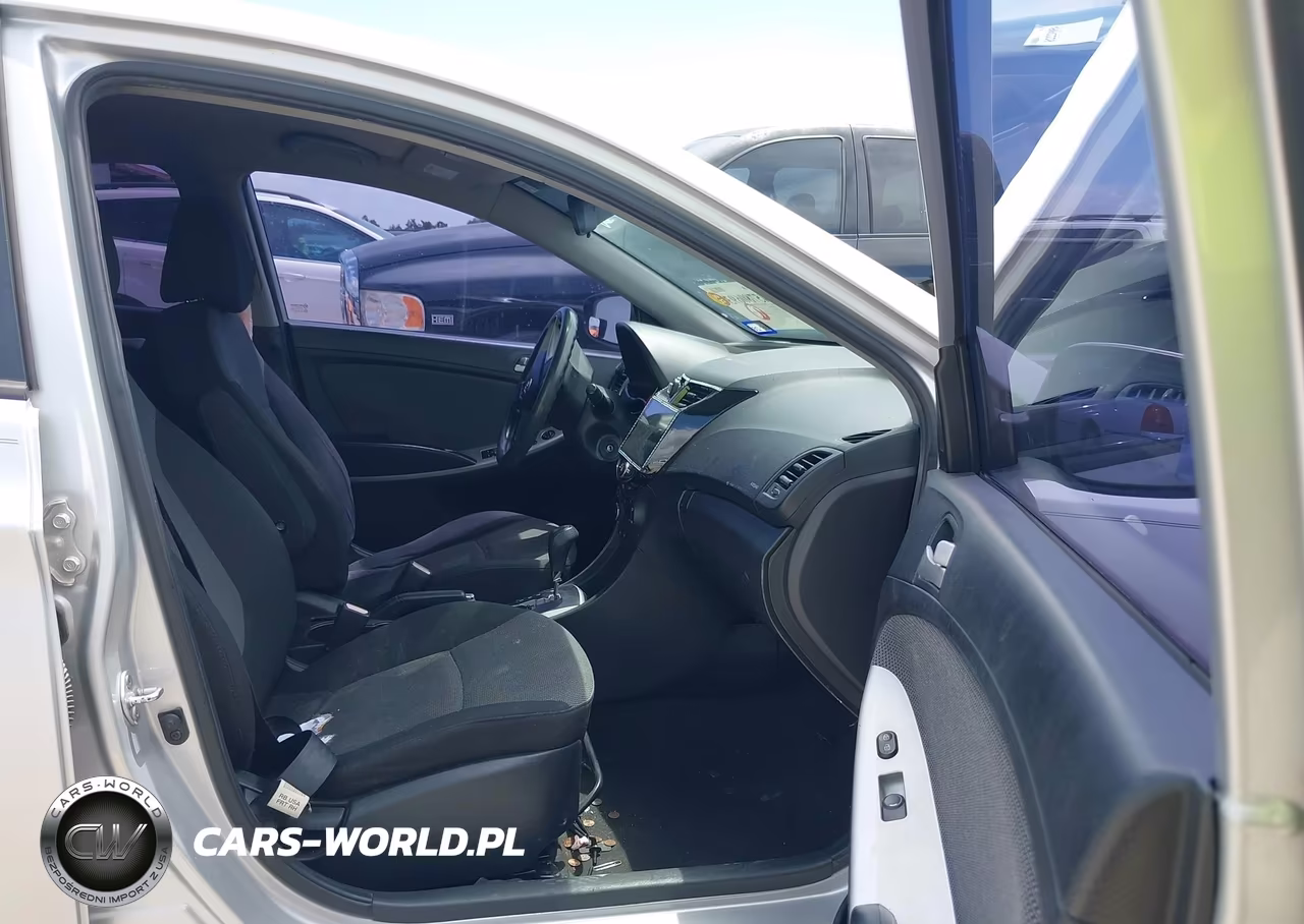 2013 Hyundai Accent Gs VIN:KMHCT5AE8DU075311 - 5