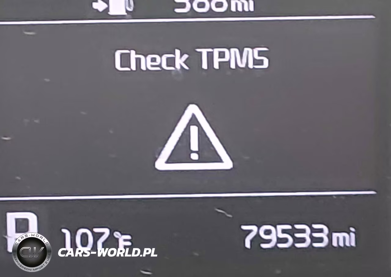2018 Kia Cadenza Premium VIN:KNALC4J13J5099725 - 15
