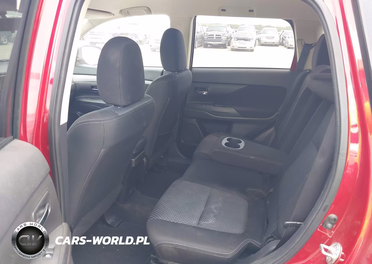 2018 Mitsubishi Outlander Se VIN:JA4AD3A33JZ014193 - 19