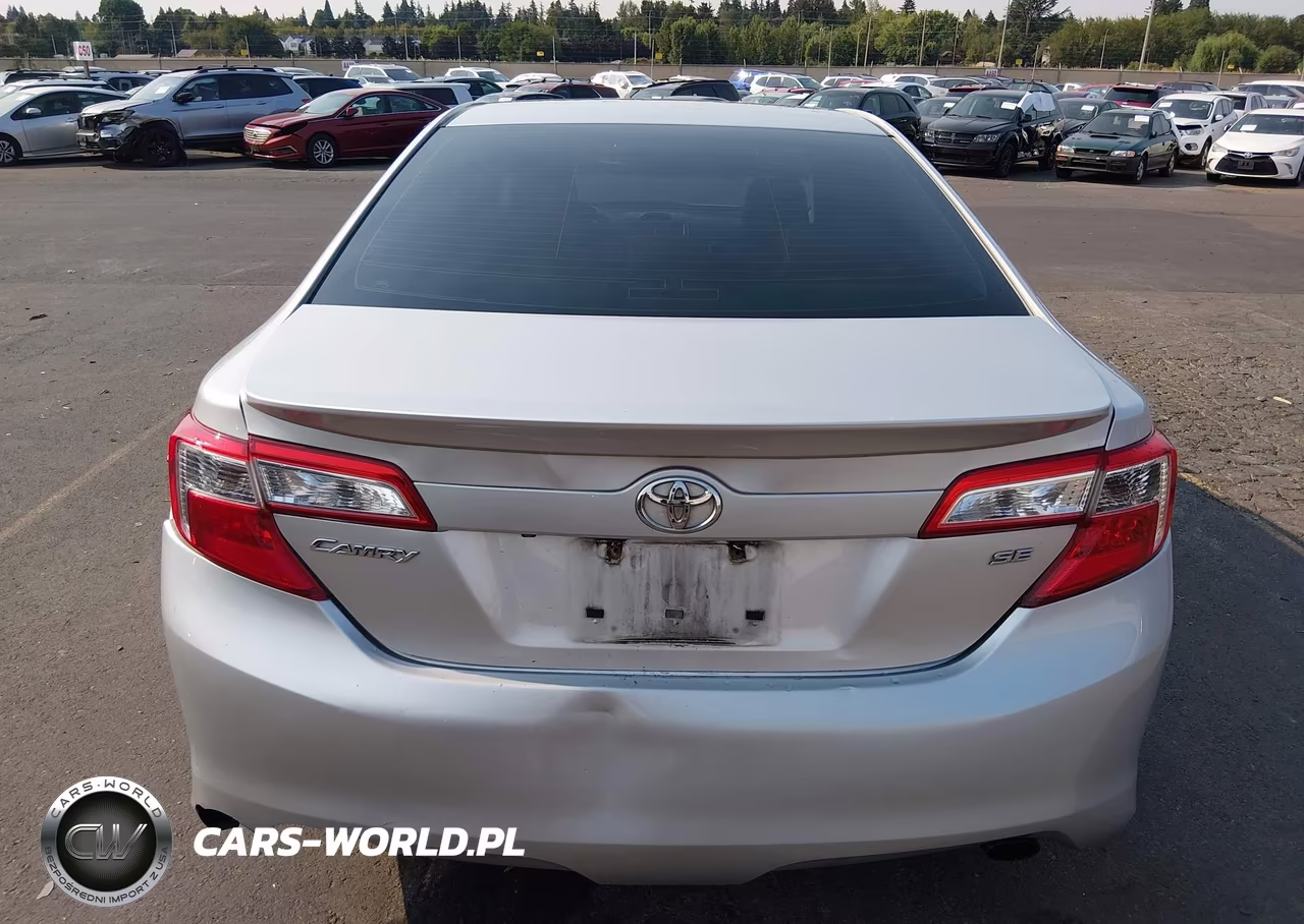 2014 Toyota Camry Se Sport VIN:4T1BF1FK5EU365095 - 16