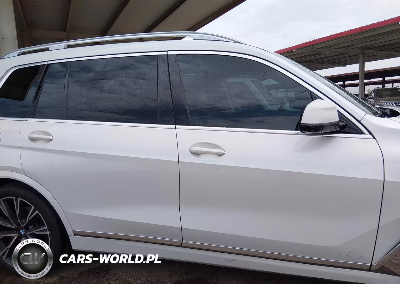 2021 BMW X7 xDrive40I VIN:5UXCW2C01M9E11770 - 13