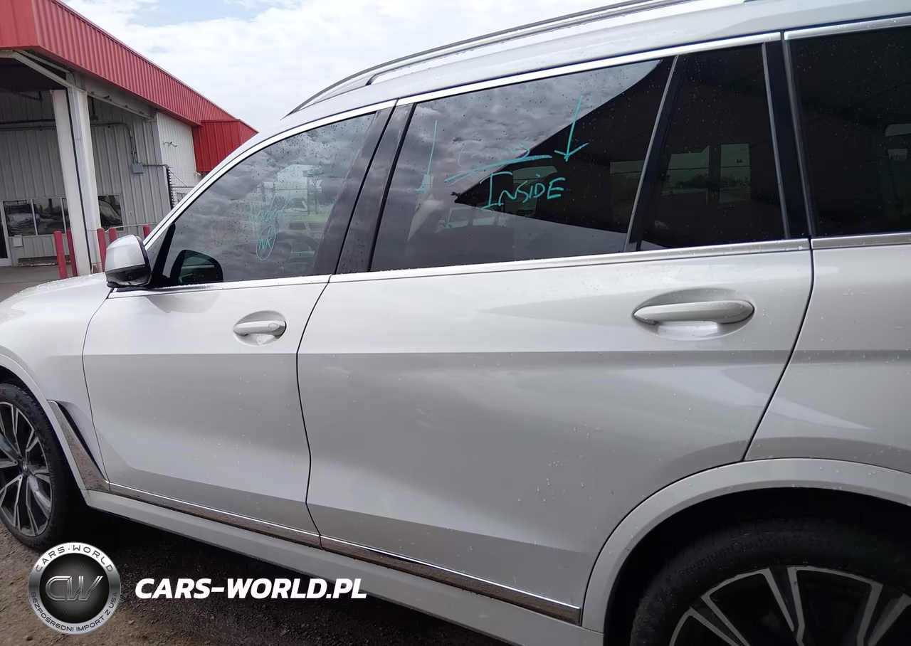 2021 BMW X7 xDrive40I VIN:5UXCW2C01M9E11770 - 14