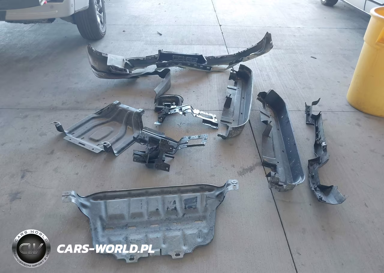 2023 Ford F-150 Lightning Lariat VIN:1FT6W1EV0PWG53258 - 12