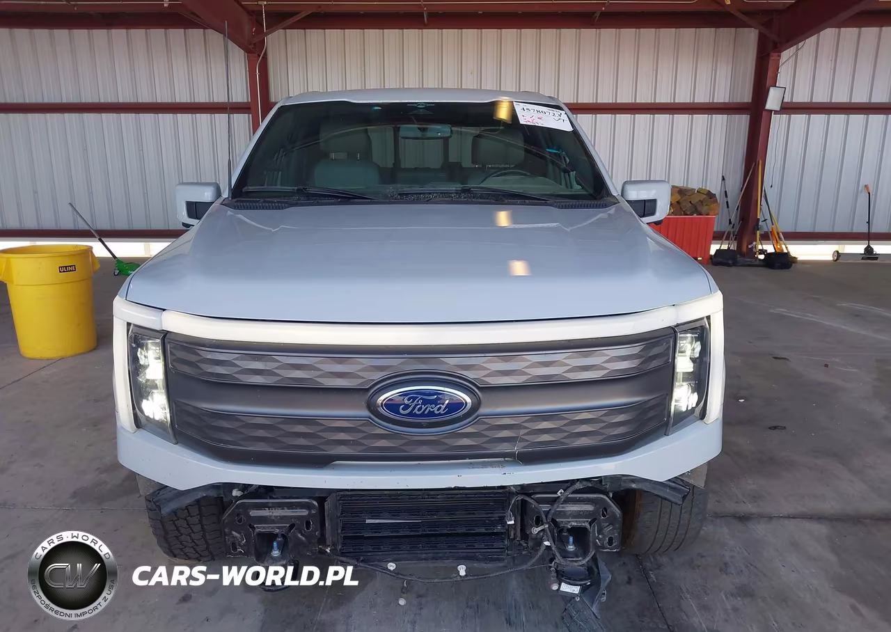 2023 Ford F-150 Lightning Lariat VIN:1FT6W1EV0PWG53258 - 13