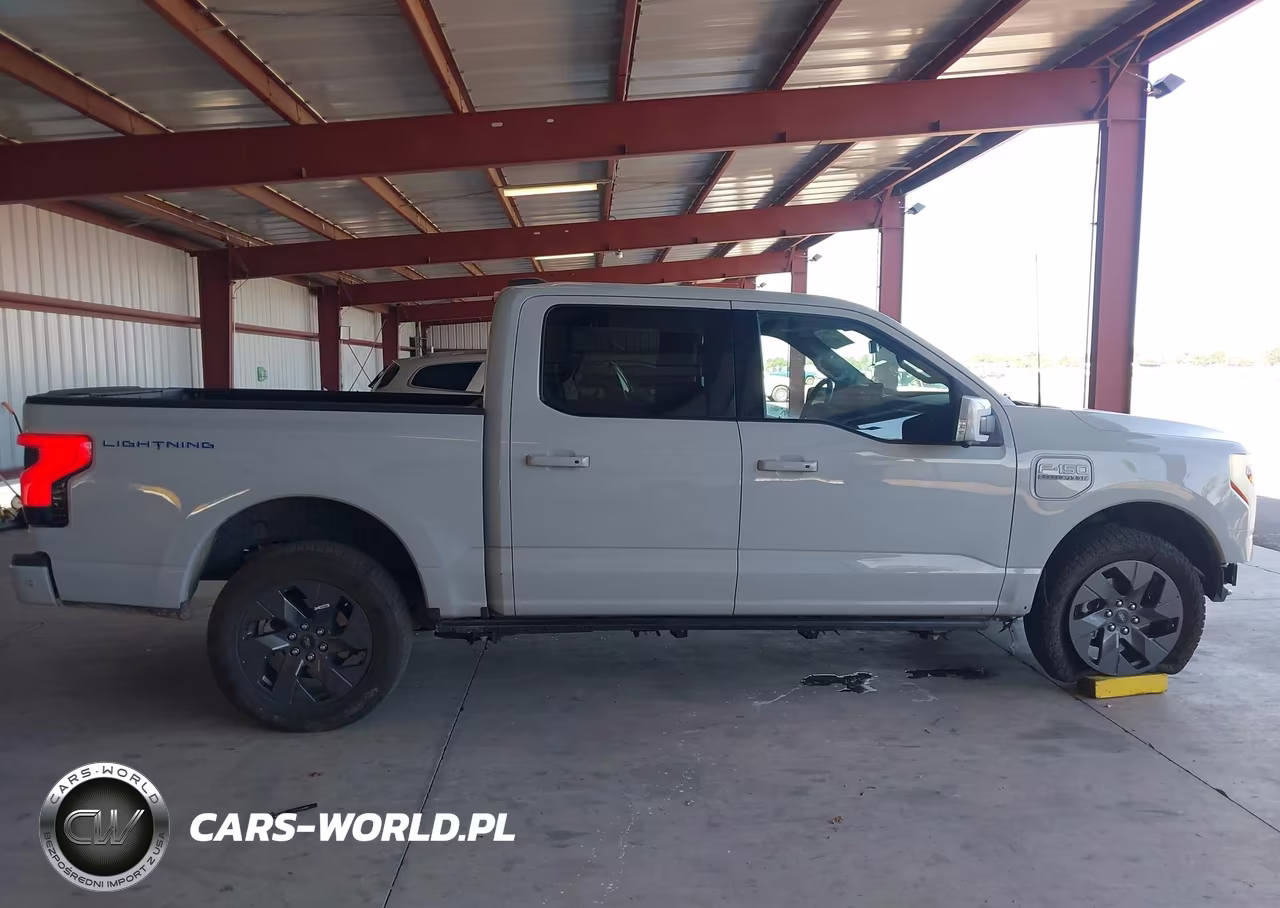 2023 Ford F-150 Lightning Lariat VIN:1FT6W1EV0PWG53258 - 14