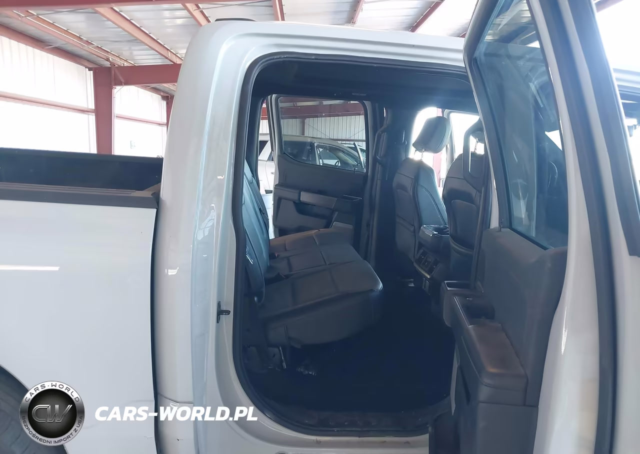 2023 Ford F-150 Lightning Lariat VIN:1FT6W1EV0PWG53258 - 8