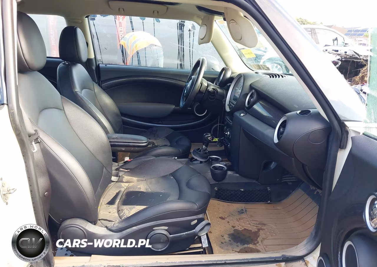 2012 Mini Cooper S Clubman VIN:WMWZG3C5XCTY38824 - 5