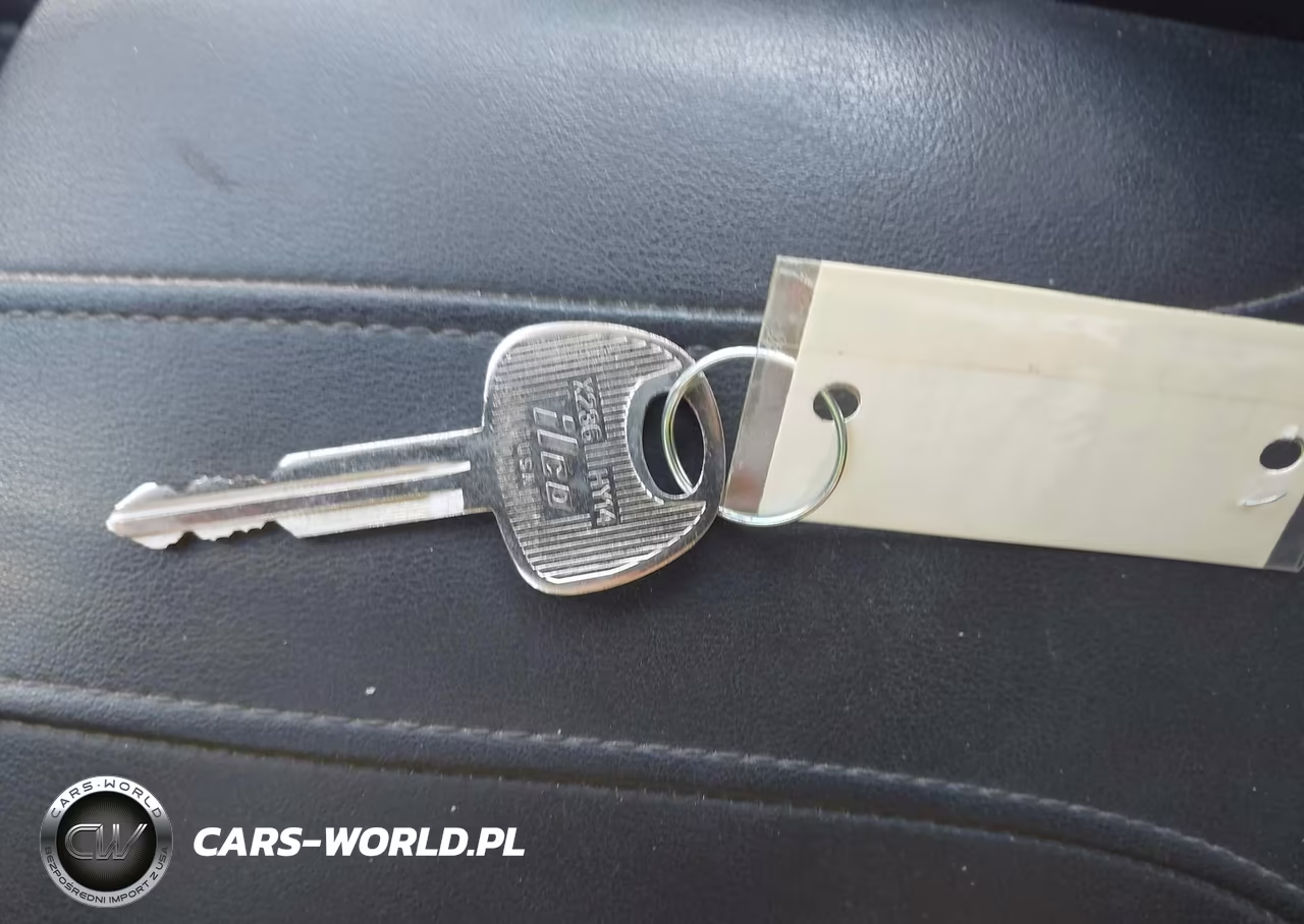 2000 Hyundai Elantra Gls VIN:KMHJF35F9YU954814 - 11