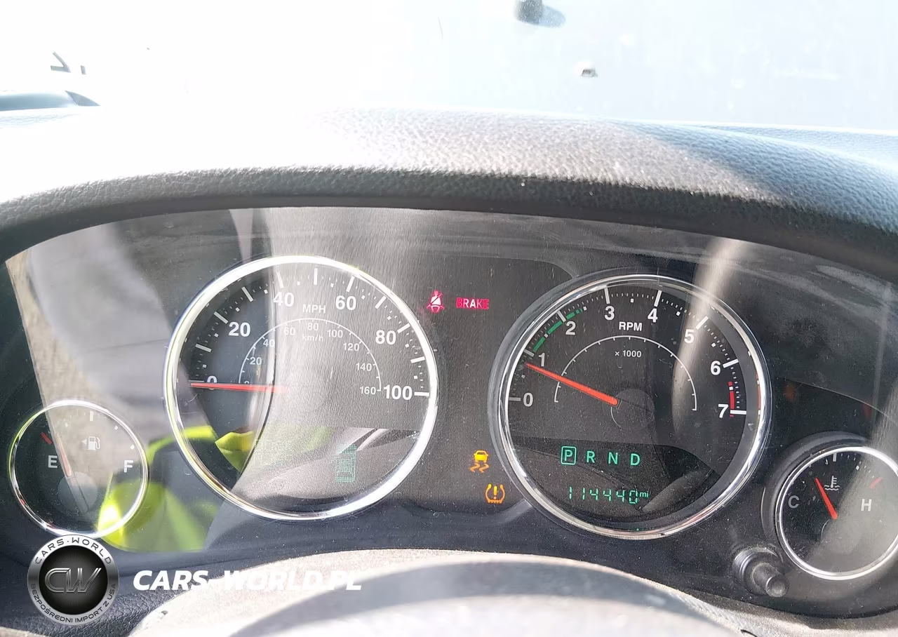 2016 Jeep Wrangler Unlimited Sahara VIN:1C4BJWEG6GL298626 - 7