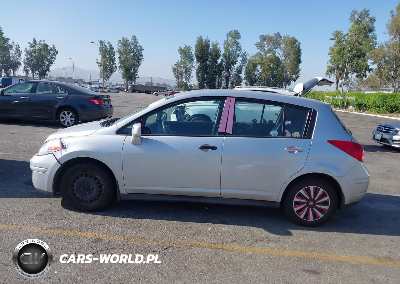 2010 Nissan Versa 1.8S VIN:3N1BC1CP1AL441769 - 17