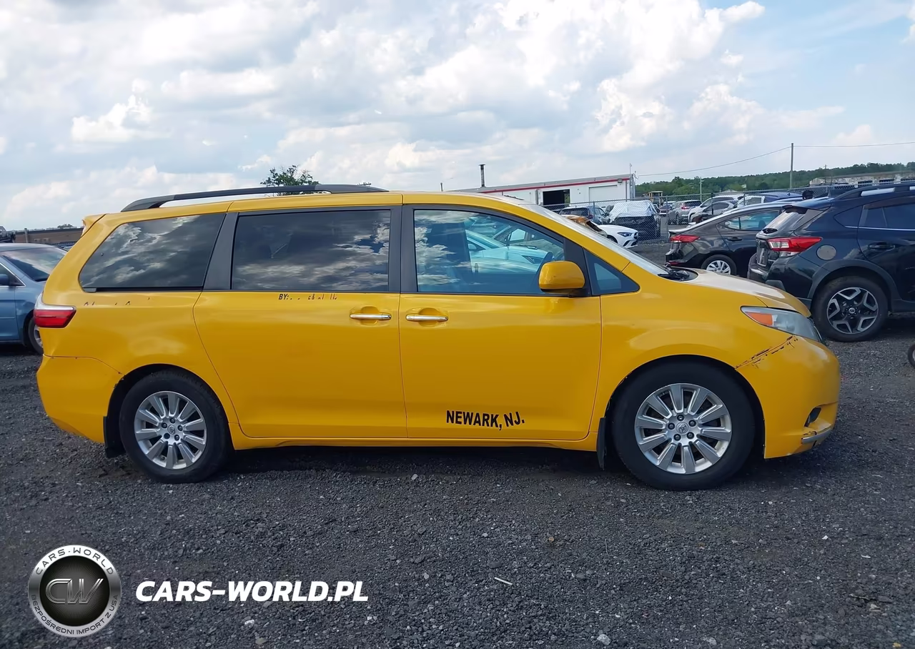 2015 Toyota Sienna Xle Premium 7 Passenger VIN:5TDDK3DC1FS104584 - 13