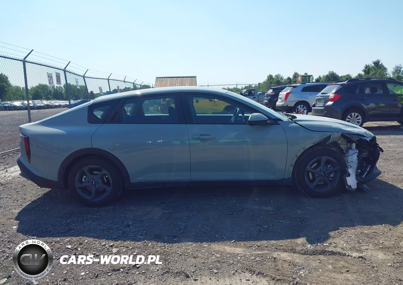 2026 Kia K4 Lxs VIN:3KPFT4DE3TE330418 - 14
