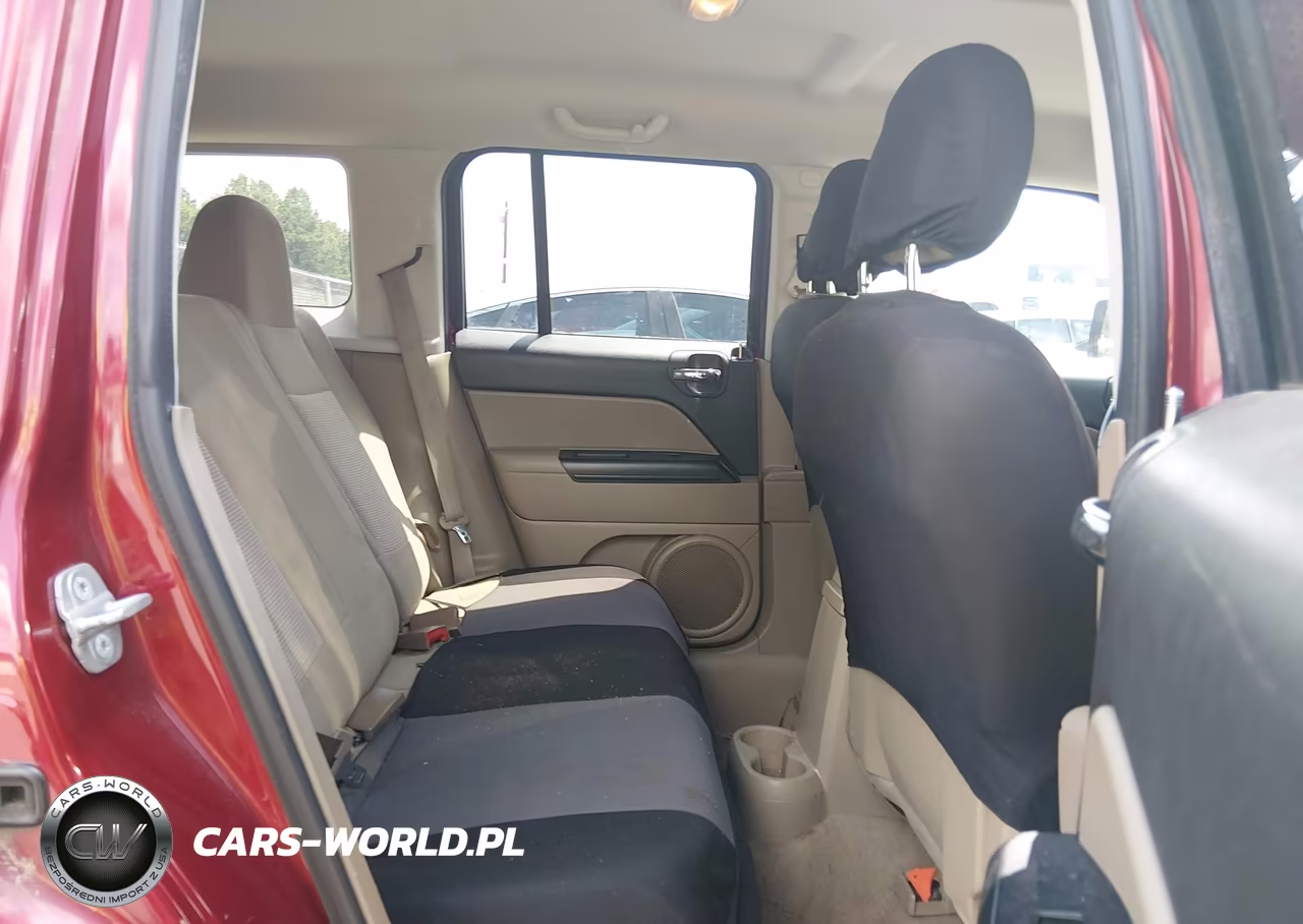 2014 Jeep Patriot Latitude VIN:1C4NJPFA5ED642984 - 8
