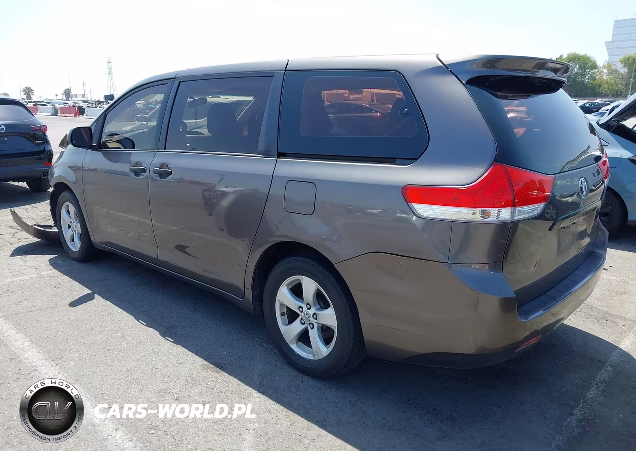 2012 Toyota Sienna Base V6 7 Passenger VIN:5TDZK3DC1CS277233 - 3