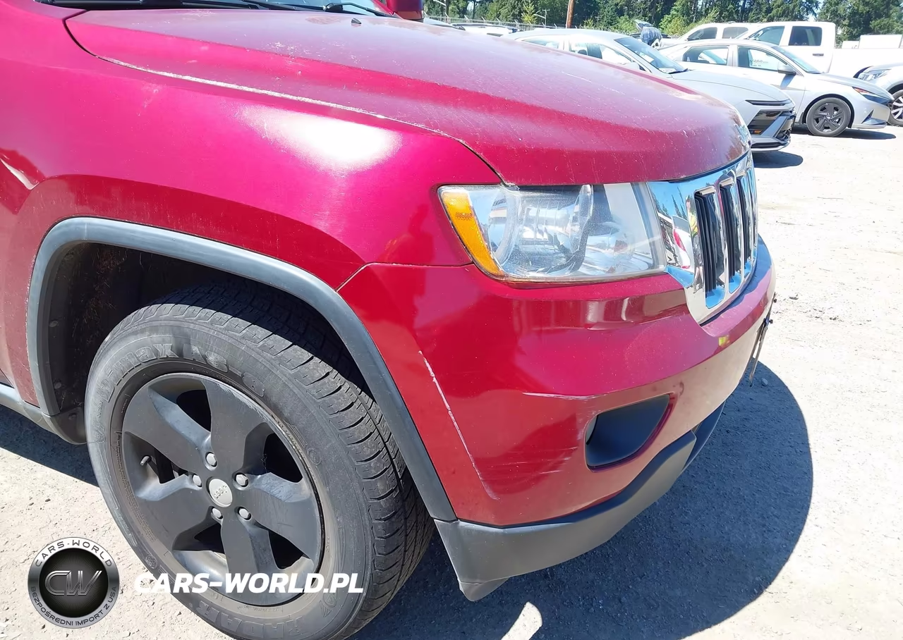 2012 Jeep Grand Cherokee Laredo VIN:1C4RJFAGXCC233244 - 6
