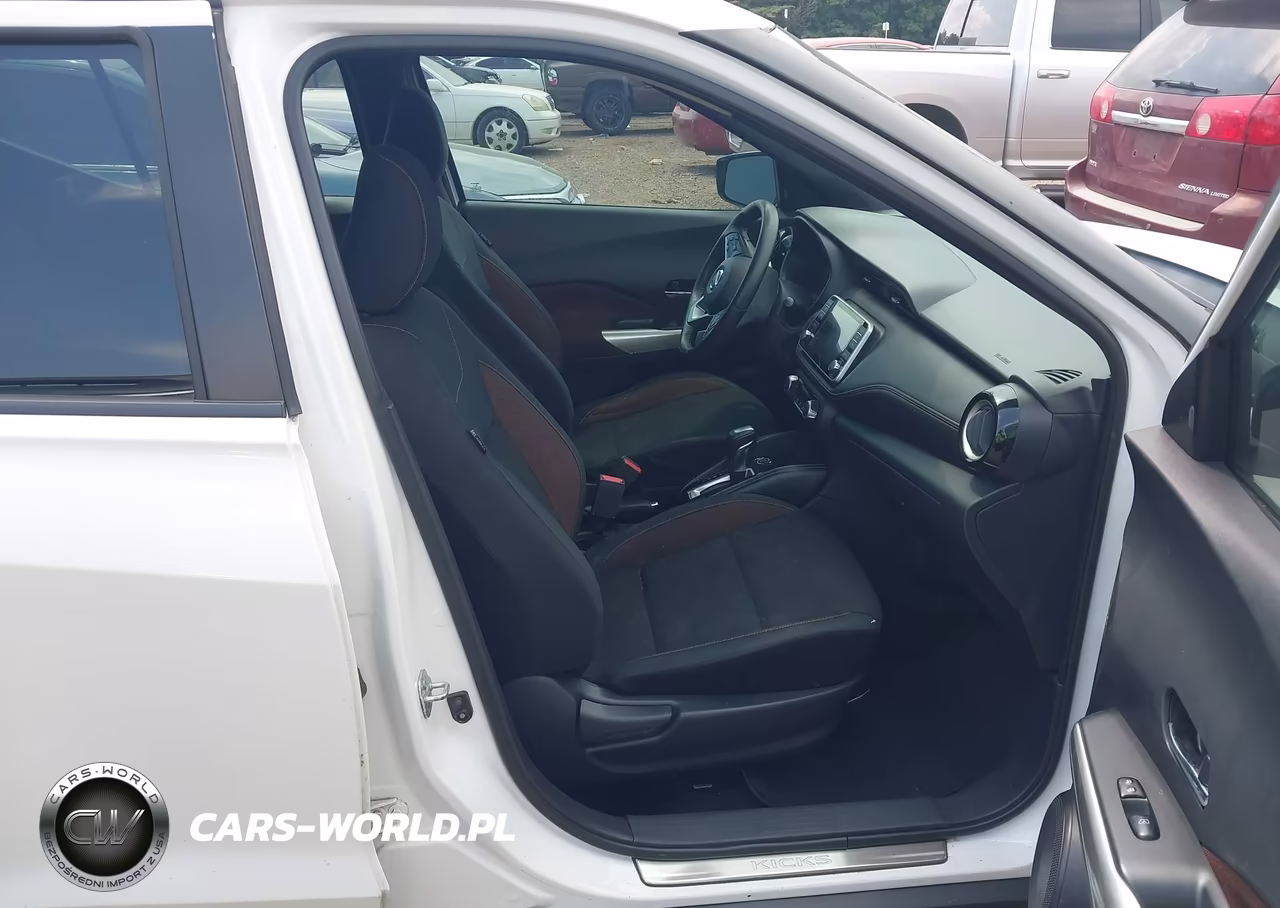 2018 Nissan Kicks Sr VIN:3N1CP5CU3JL529275 - 5