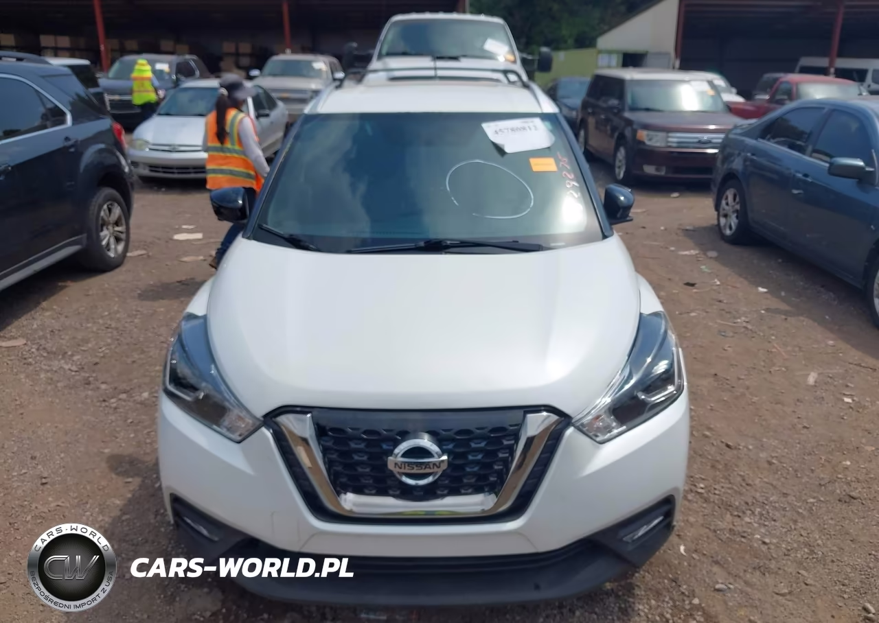 2018 Nissan Kicks Sr VIN:3N1CP5CU3JL529275 - 6