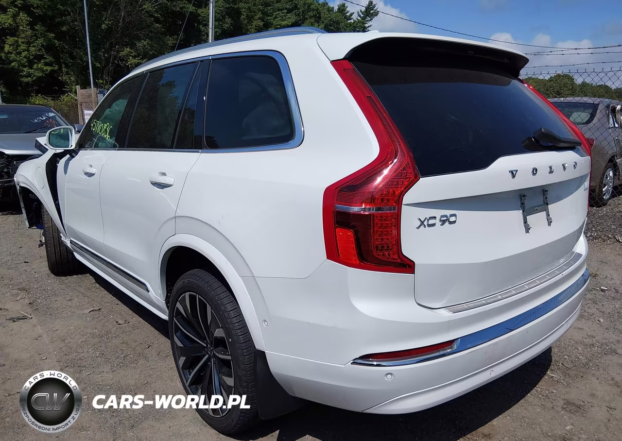 2023 Volvo Xc90 Recharge Plug-In Hybrid T8 Ultimate Bright Theme 7-Seater VIN:YV4H60CA0P1982846 - 3