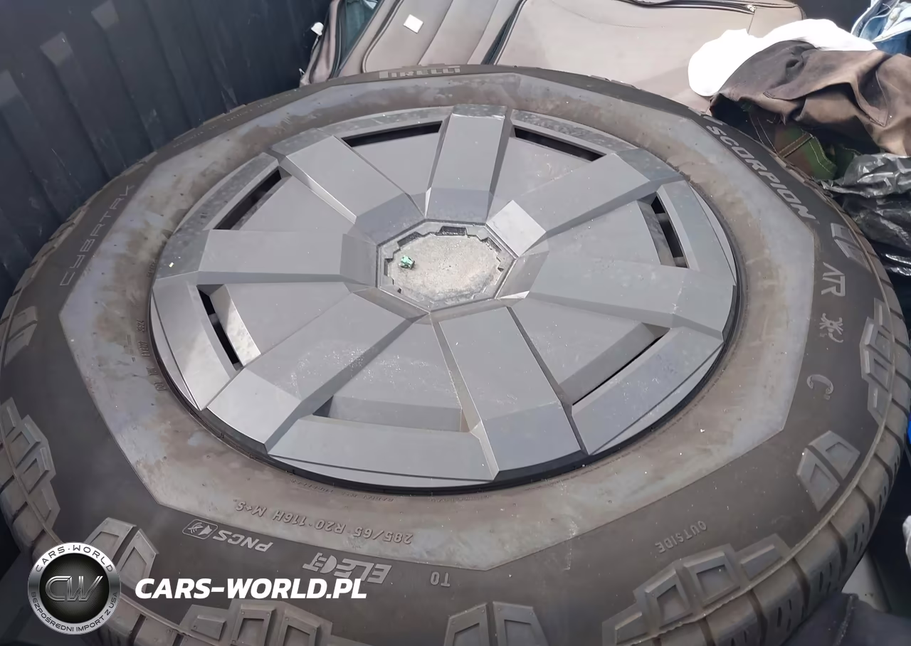2025 Tesla Cybertruck Cyberbeast VIN:7G2CEHEE0SA061686 - 11