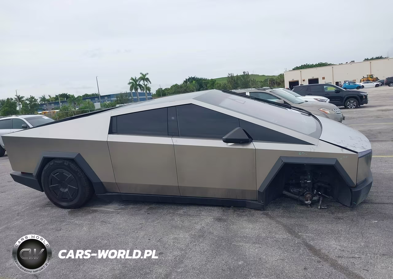 2025 Tesla Cybertruck Cyberbeast VIN:7G2CEHEE0SA061686 - 13