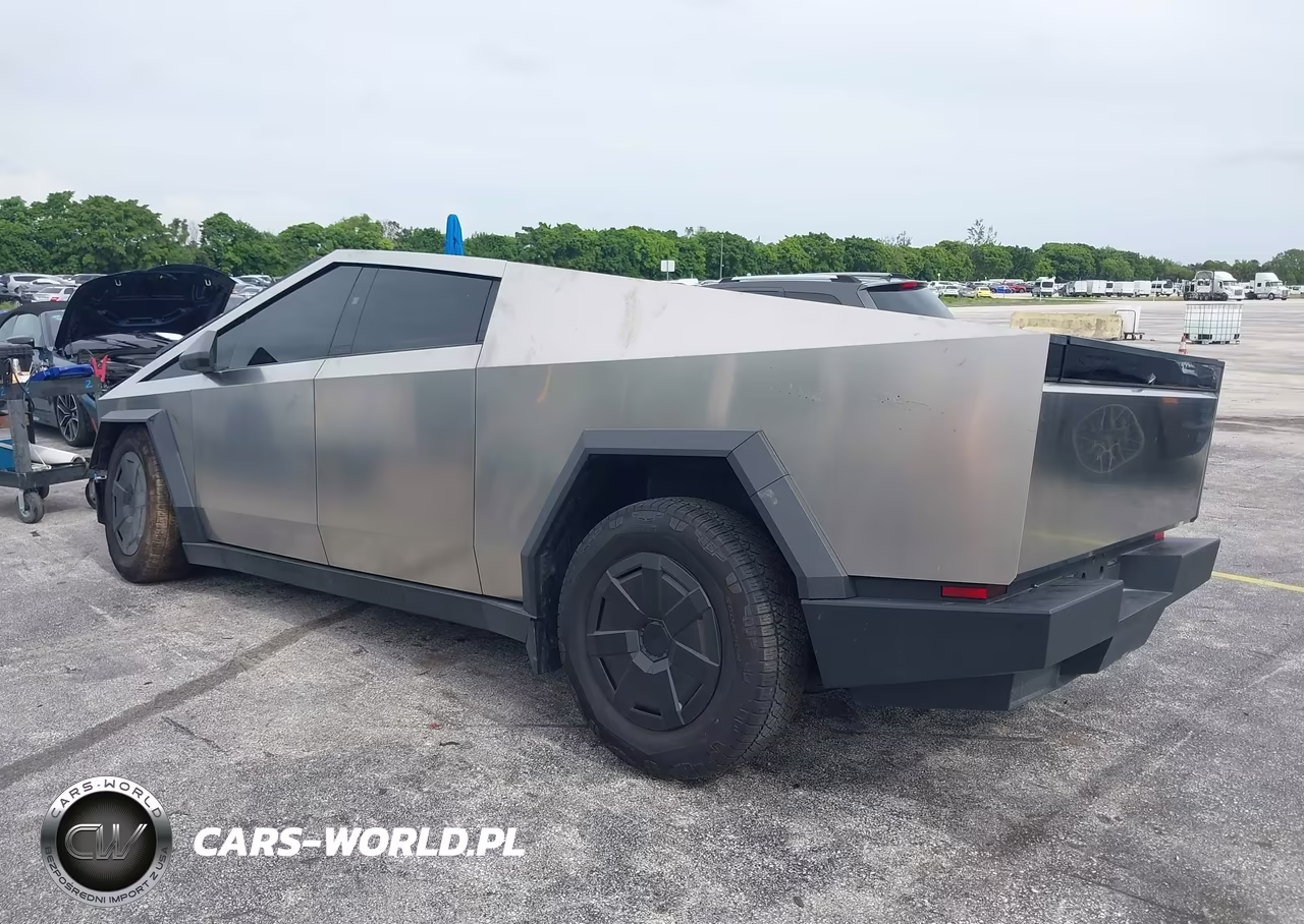 2025 Tesla Cybertruck Cyberbeast VIN:7G2CEHEE0SA061686 - 3
