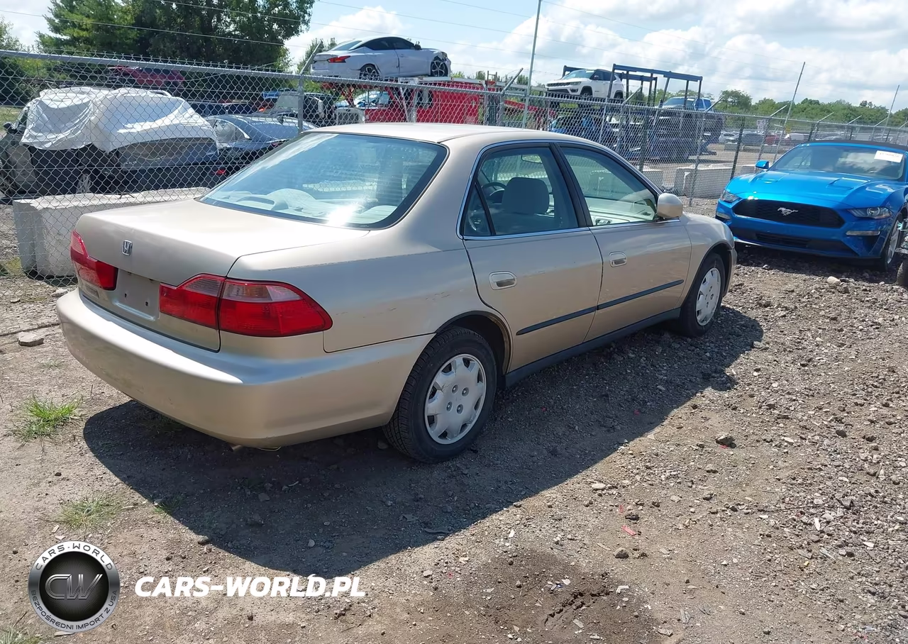 2000 Honda Accord 2.3 Lx VIN:1HGCG5643YA153091 - 4